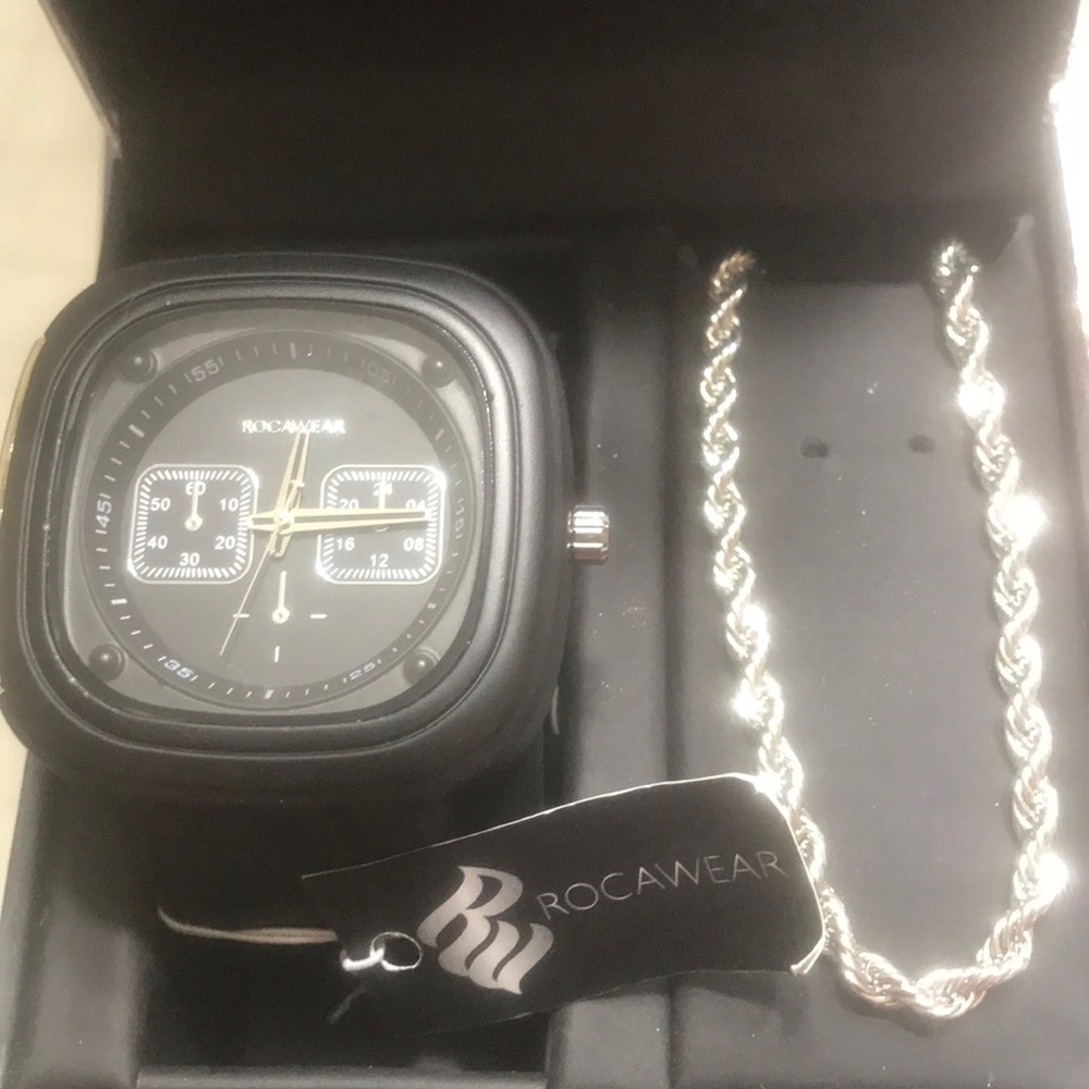 Men’s Rocawear watch with chain